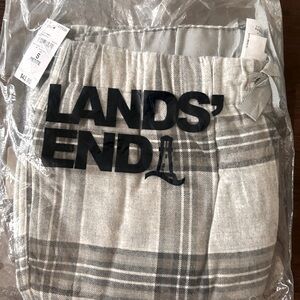 Lands’ Ends
Both are Petite S
2 for $45 or $24 for 1